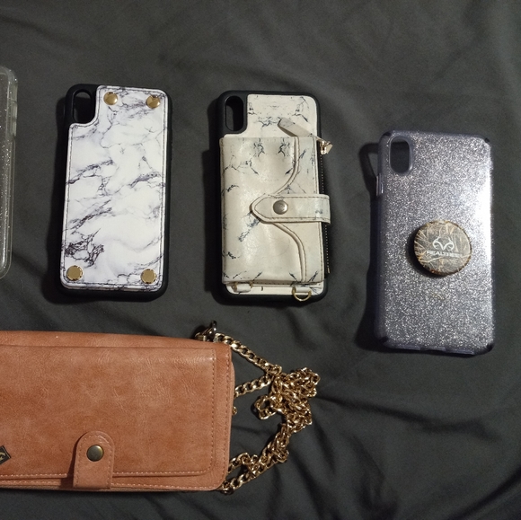 Phone cases - Picture 2 of 6